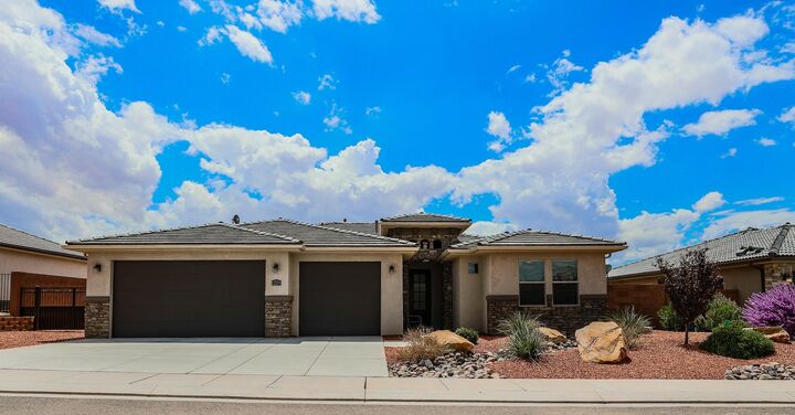 Property Photo:  1228 E Gordon Ln  UT 84780 