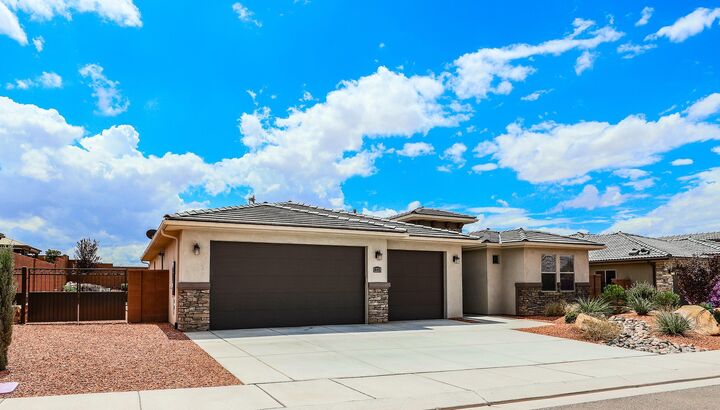 Property Photo:  1228 E Gordon Ln  UT 84780 