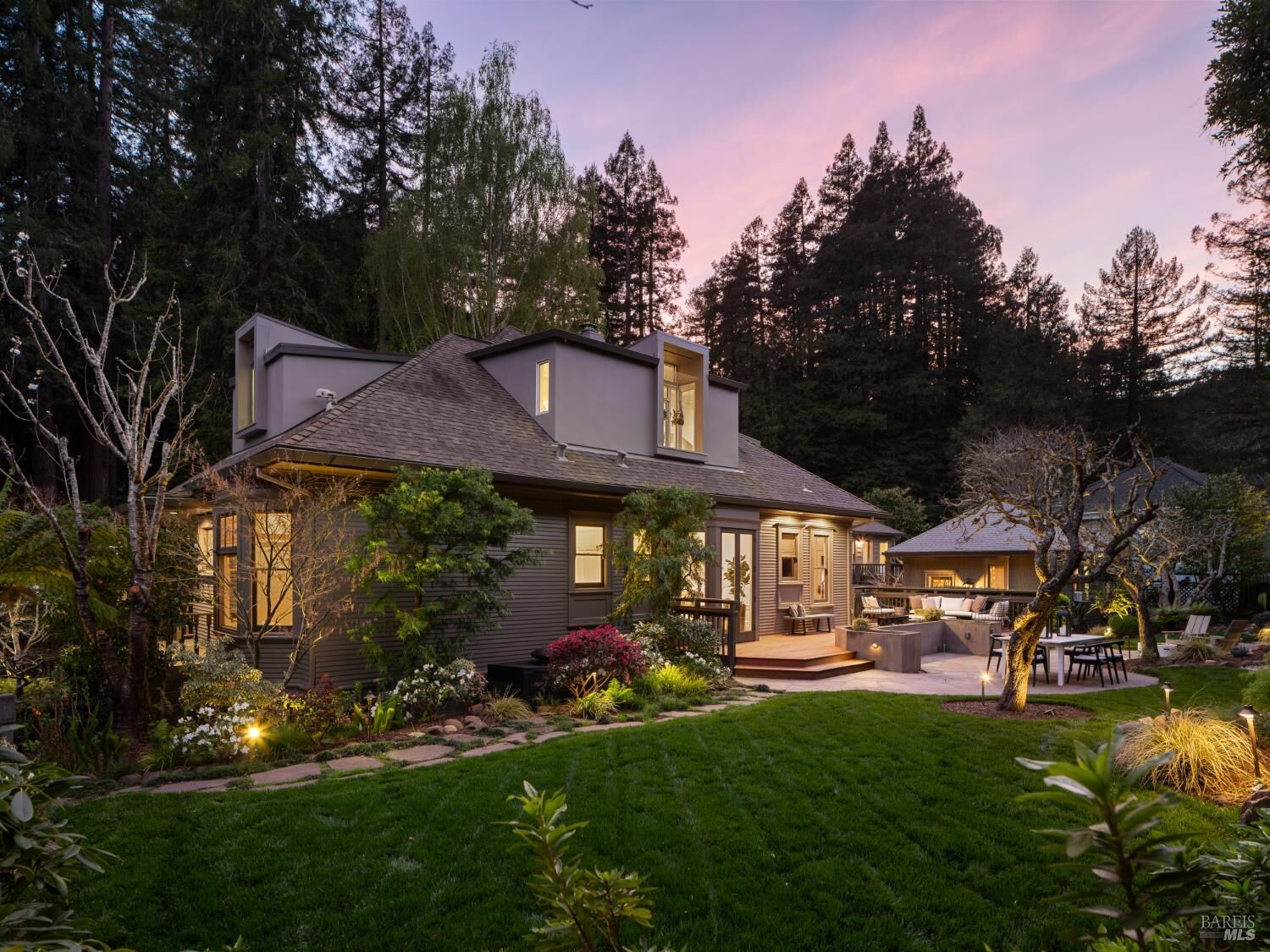 Property Photo:  8 Laurel Street  CA 94941 