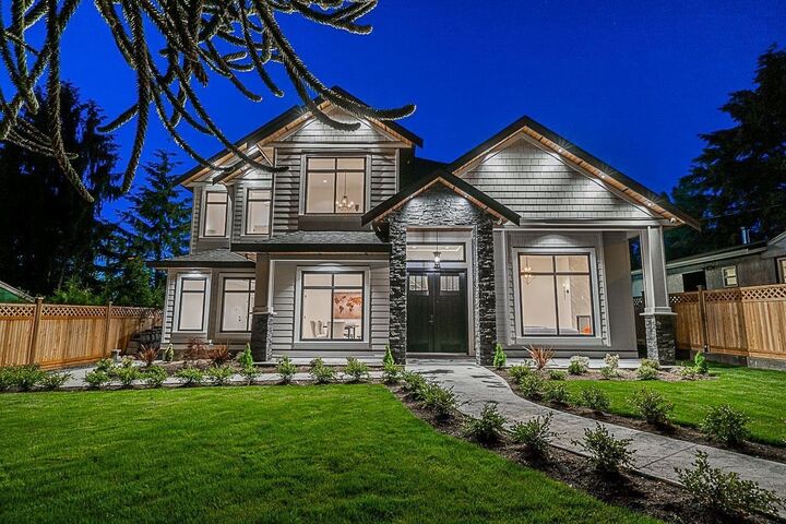 Photo de la propriété: 12881 104 Avenue BC V3T 1T3