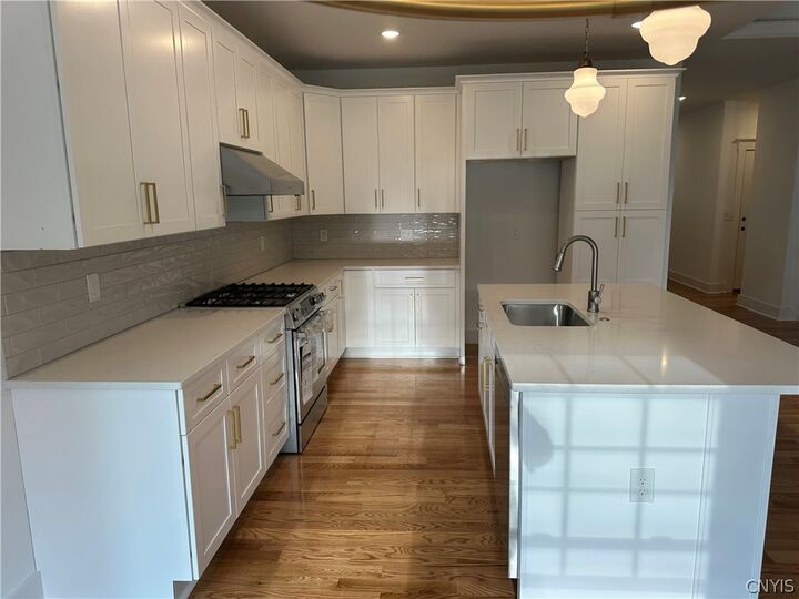 Property Photo:  8530 Angus Path  NY 13039 