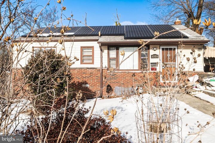 Property Photo:  4904 56th Place  MD 20781 