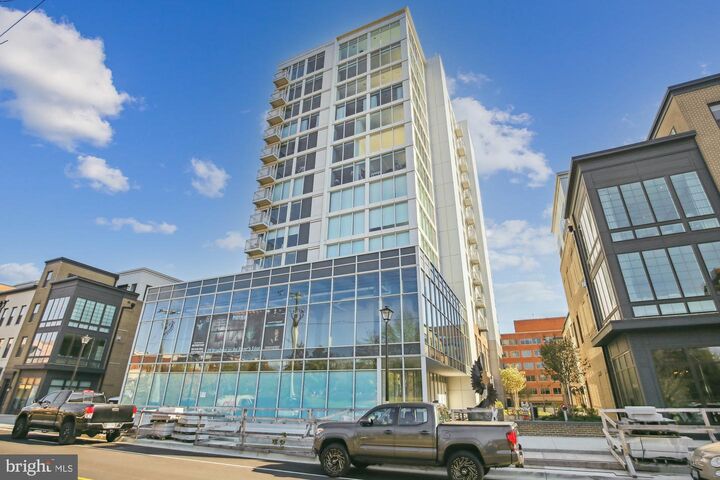 Property Photo:  925 N Fairfax Street 403  VA 22314 