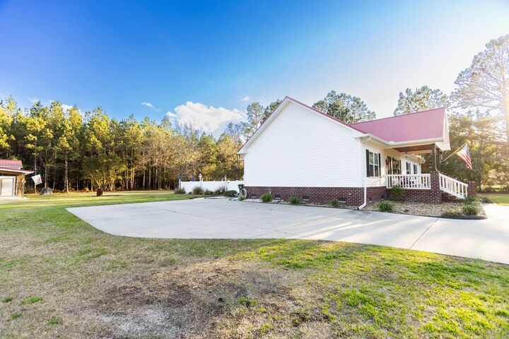 Property Photo:  2750 Ole King St.  SC 29526 