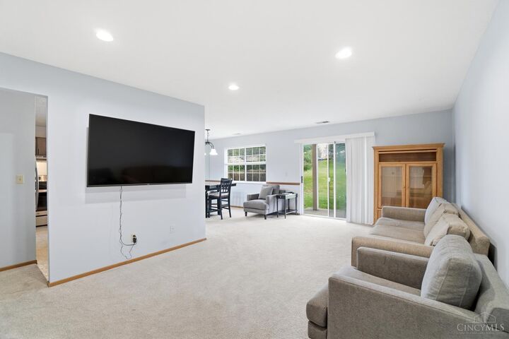 Property Photo: 5210 Old Oak Trail OH 45238