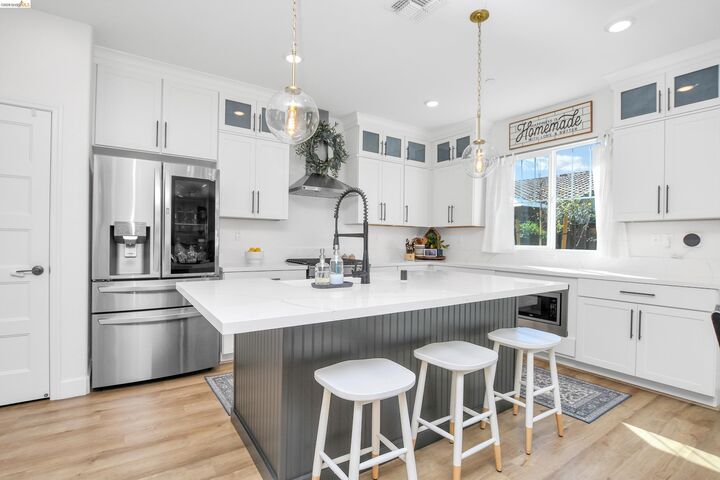 Property Photo:  629 Pipa Lane  CA 94561 