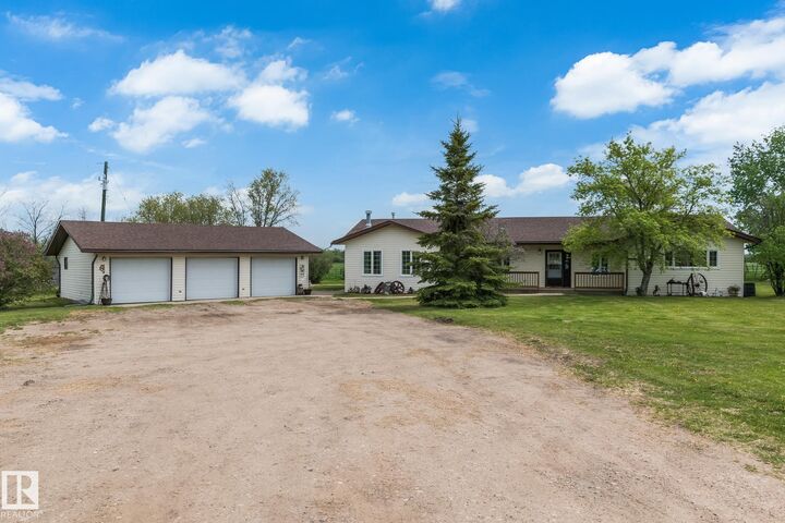 60429 Rge Rd 461 — photo 1