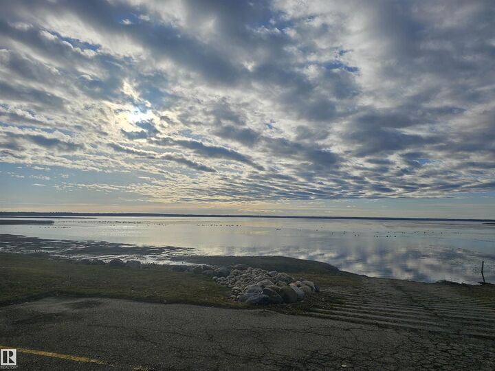 Photo de la propriété:  200 55101 Ste Anne Trail  AB T0E 1A0 