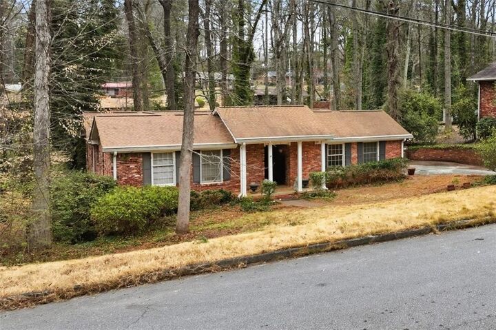 Property Photo:  2897 Branchwood Drive  GA 30344 