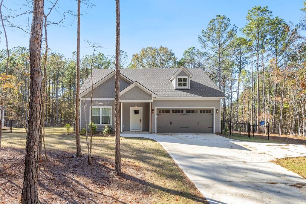 Property Photo:  211 Dorsey Drive  GA 31811 