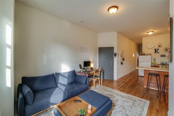 Property Photo:  78 Webster Ave 1L  NJ 07304 