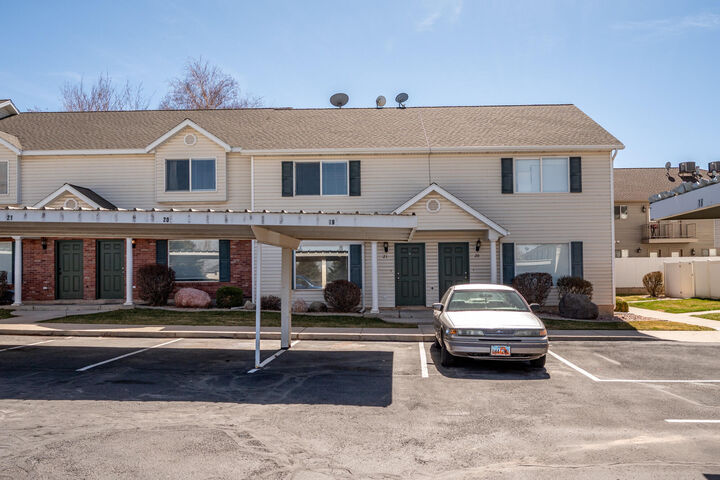 Property Photo:  1148 N Northfield Rd #21  UT 84721 