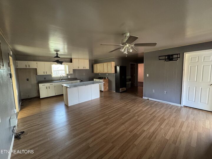 Property Photo:  318 Ped Rd  TN 37892 