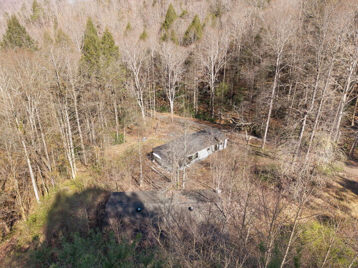 Property Photo:  482 Dinah Blair Hollow Road  KY 41858 