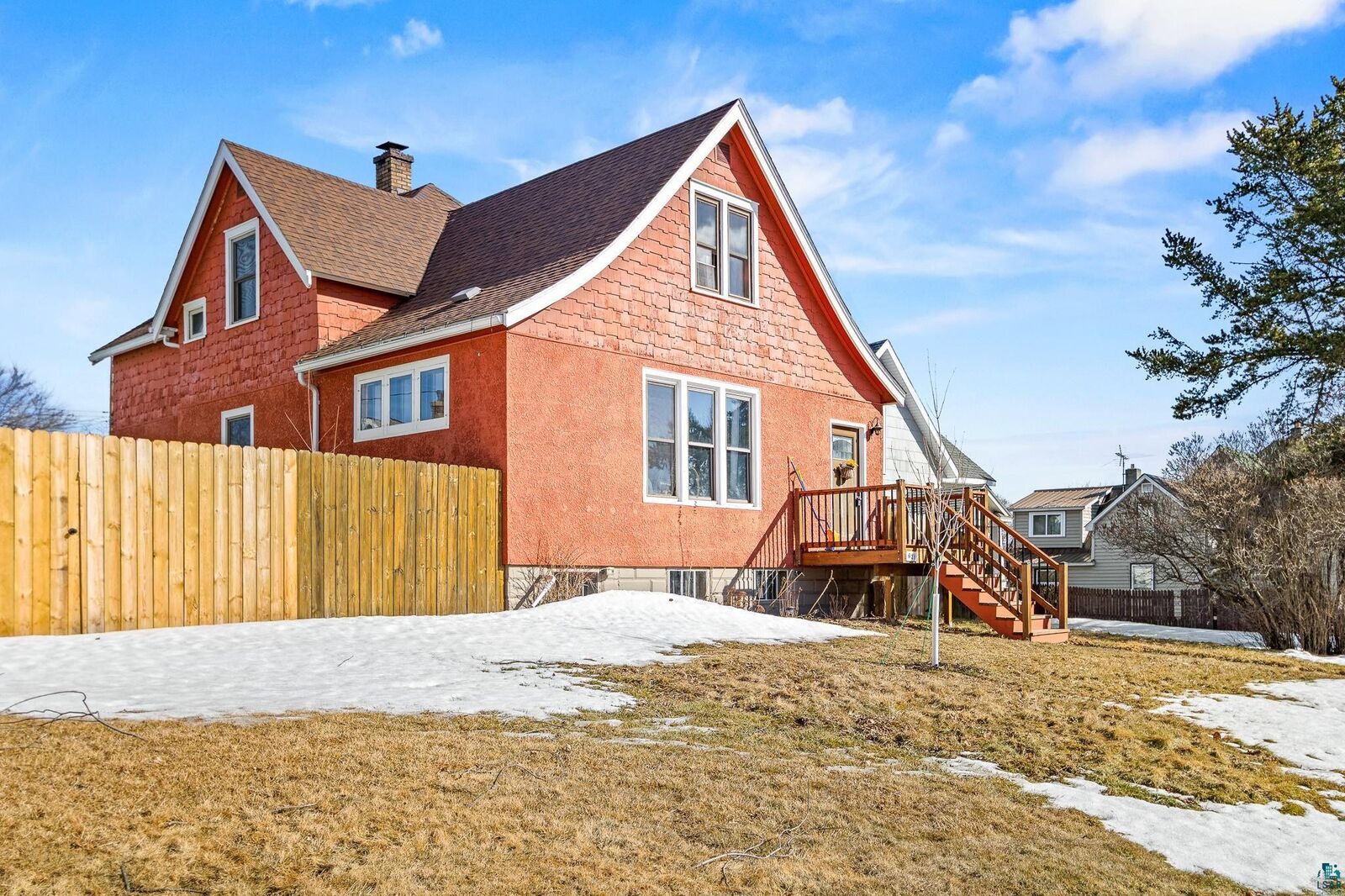 Property Photo:  621 9th Ave  MN 55616 