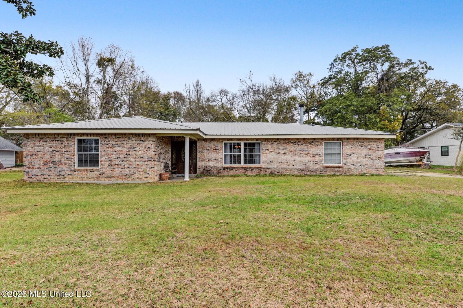 Property Photo:  107 Sea Pine Street  MS 39560 