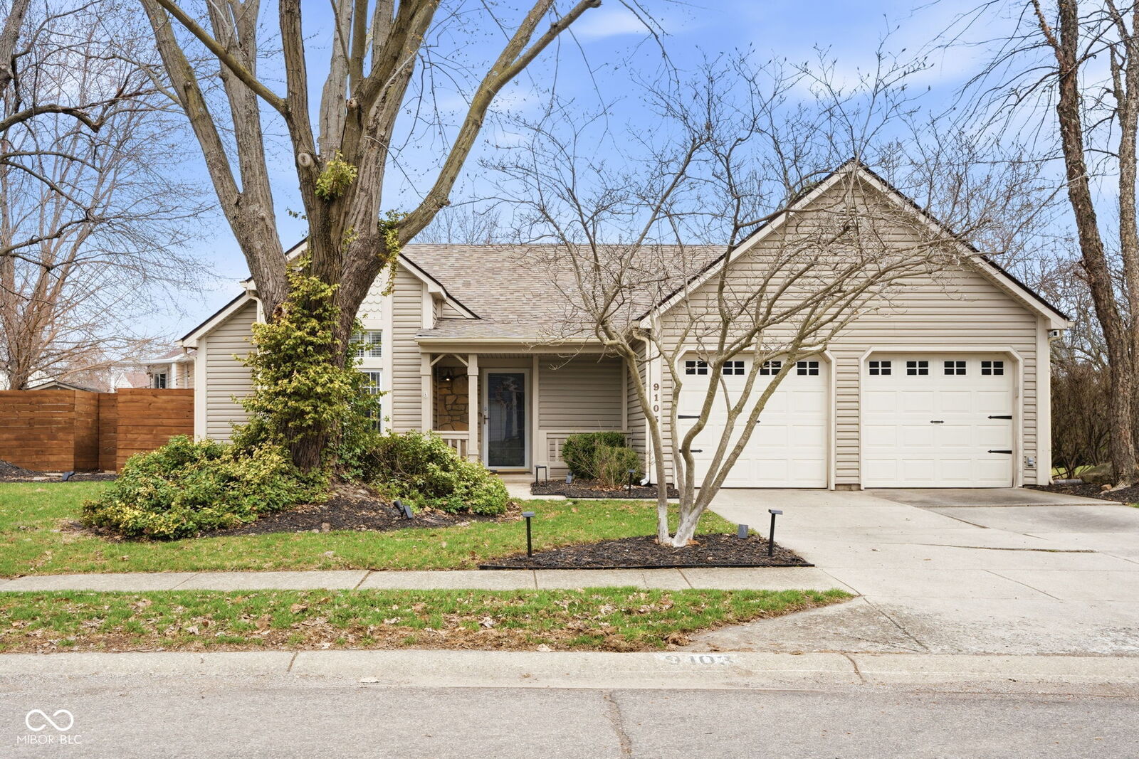 Property Photo: 9103 Fireside Drive IN 46250