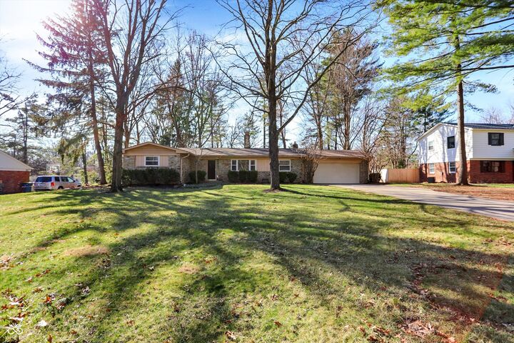 Property Photo:  1515 Pittwood Drive  IN 46240 