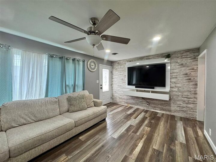 Property Photo:  715 Lawn Street  MO 63456 