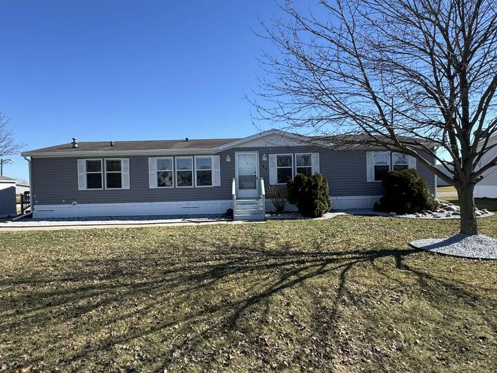 Property Photo:  7204 E Grand River Ave  MI 48875 