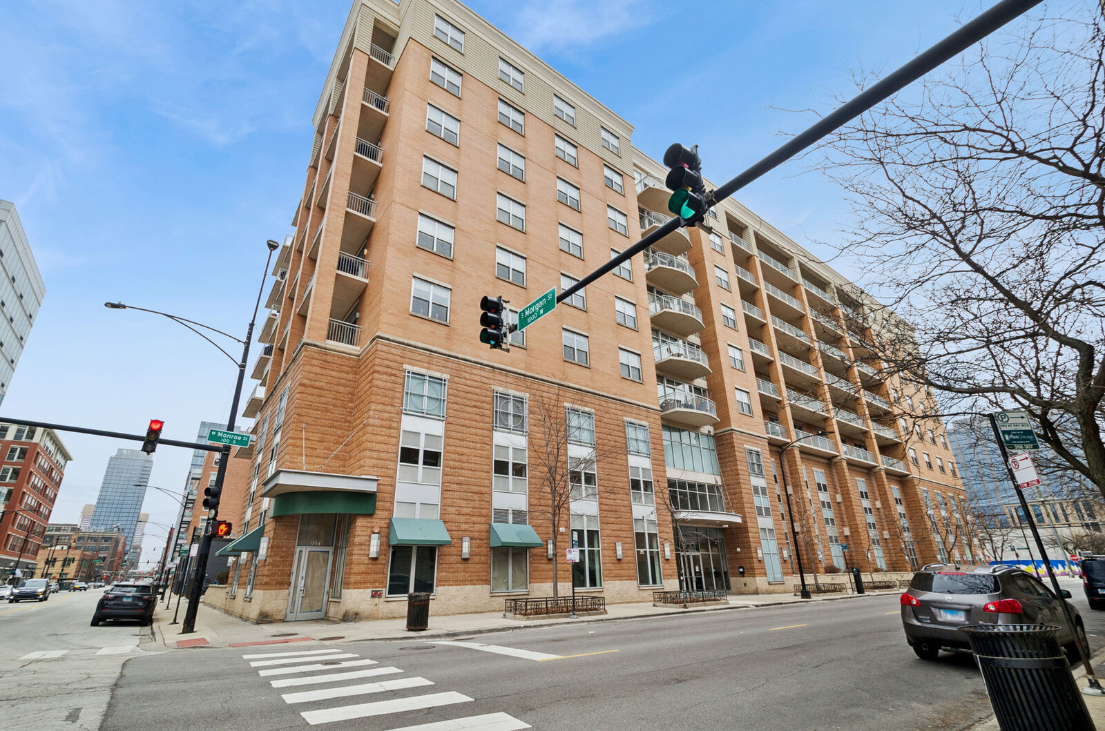 Property Photo: 950 W Monroe Street 809 IL 60607