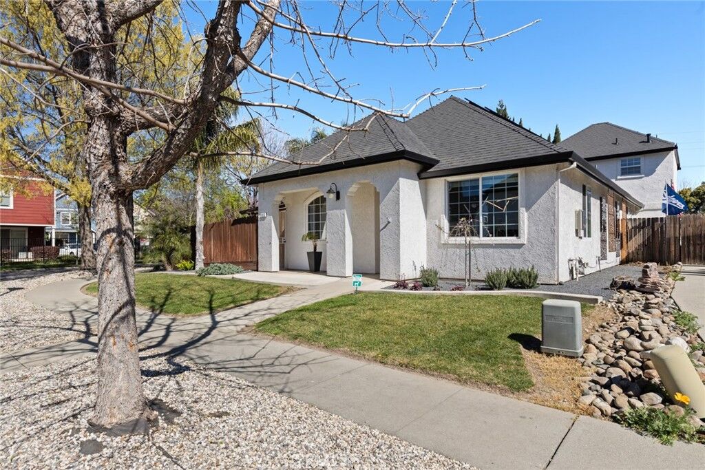Property Photo:  1813 Devonshire  CA 95928 