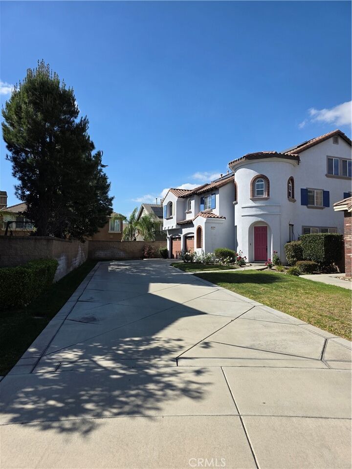 Property Photo: 5448 Biella Court CA 92336