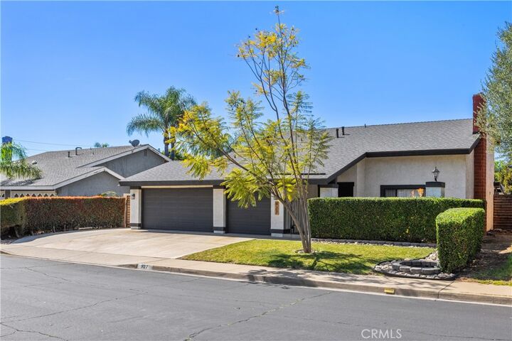 Property Photo:  927 Sonora Court  CA 91773 