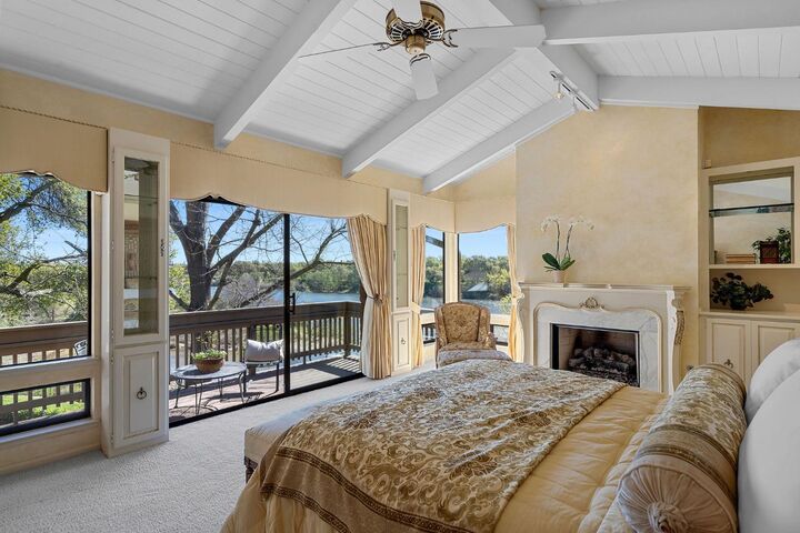 Property Photo: 23 Riverbank Place CA 95608