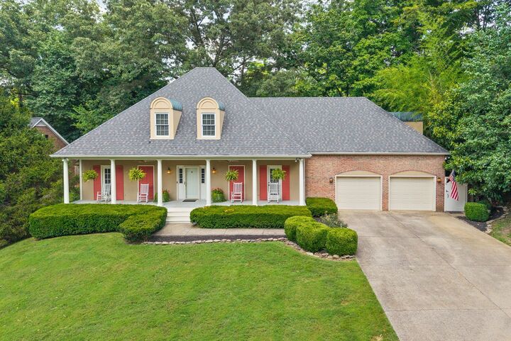 Property Photo:  811 River Run  TN 37043 