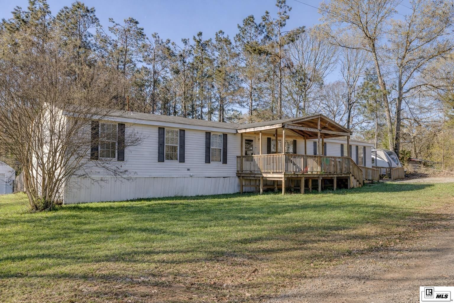 Property Photo: 119 Sandy Ridge Road LA 71238