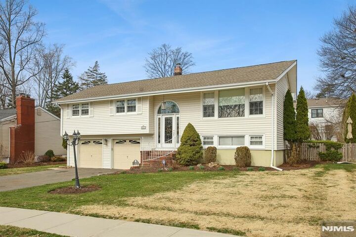 Property Photo:  12 Ann Street  NJ 07044 