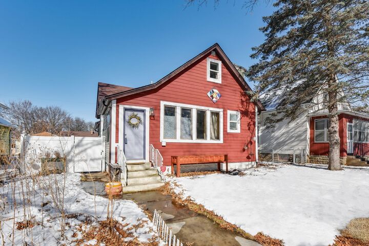 Property Photo:  1243 Reaney Avenue  MN 55106 