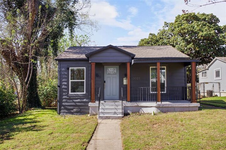 Property Photo: 3027 Southland Street TX 75215