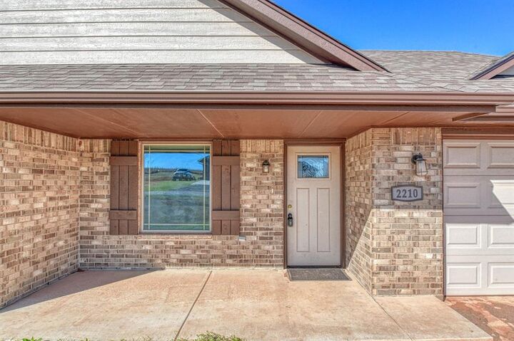 Property Photo:  2210 County Street 2976  OK 73010 