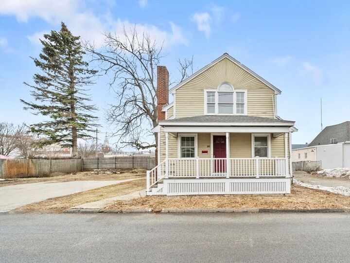 Property Photo:  10 Cottage Avenue  MA 01923 