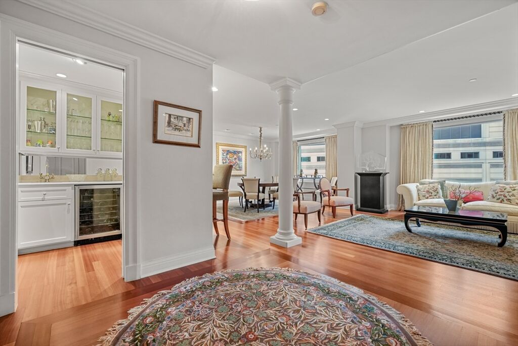 Property Photo:  1 Huntington Avenue 603  MA 02116 