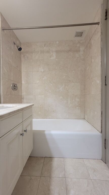 Property Photo:  3 Avery St #609  MA 02111 