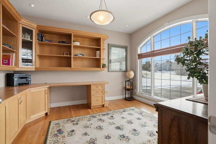 Property Photo:  327 Rodeo Ridge  AB T3Z 3G2 