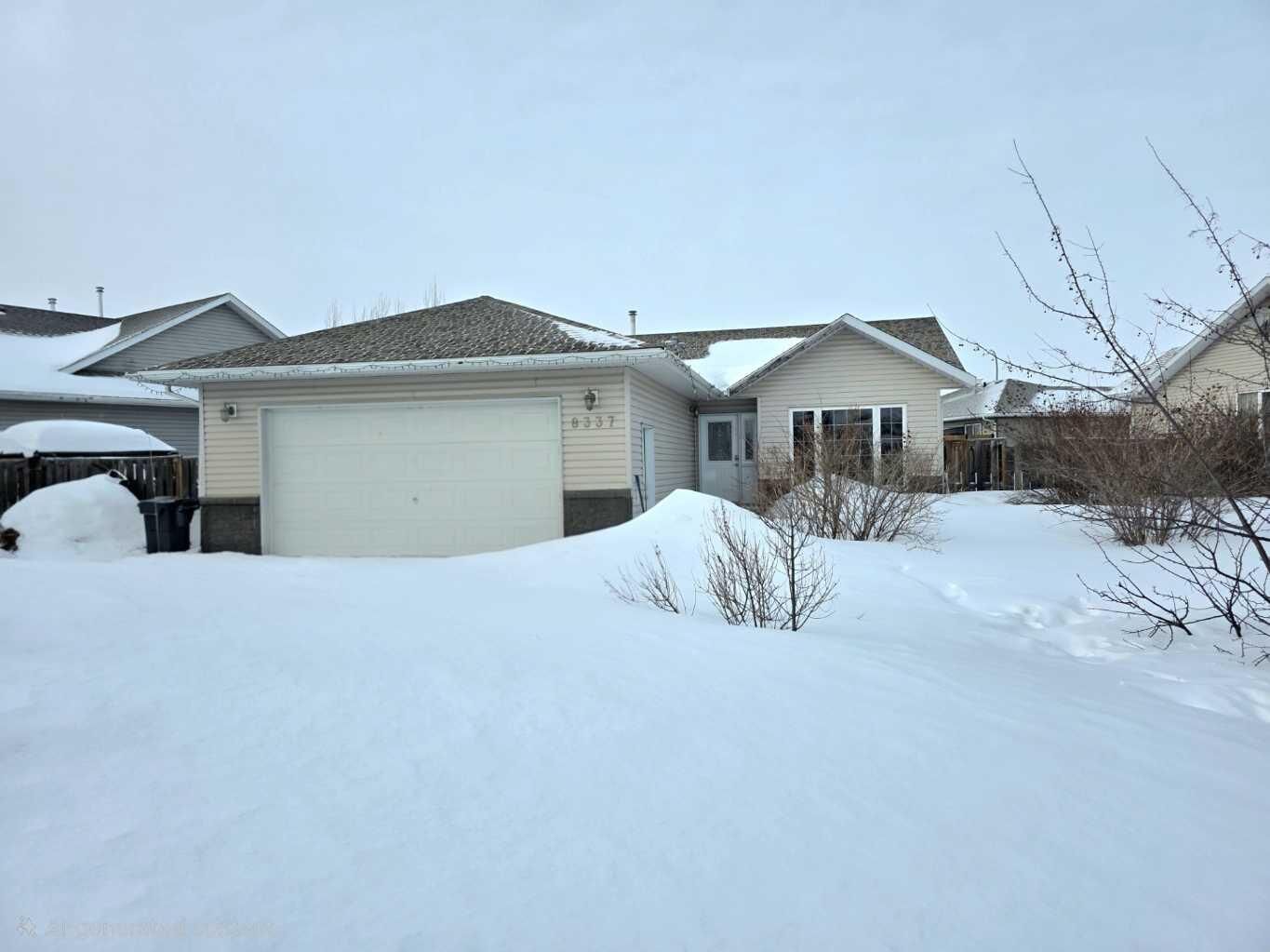Photo de la propriété: 8337 103 Avenue AB T8S 0N2