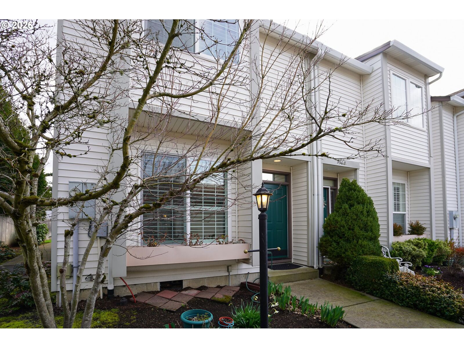 Property Photo: 9348 SW Sutton Pl OR 97223