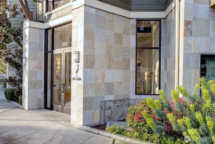 Property Photo:  3150 W Government Way 404  WA 98199 