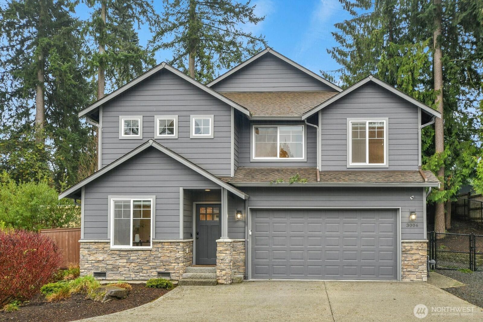 Property Photo:  3006  135th Place SE  WA 98012 