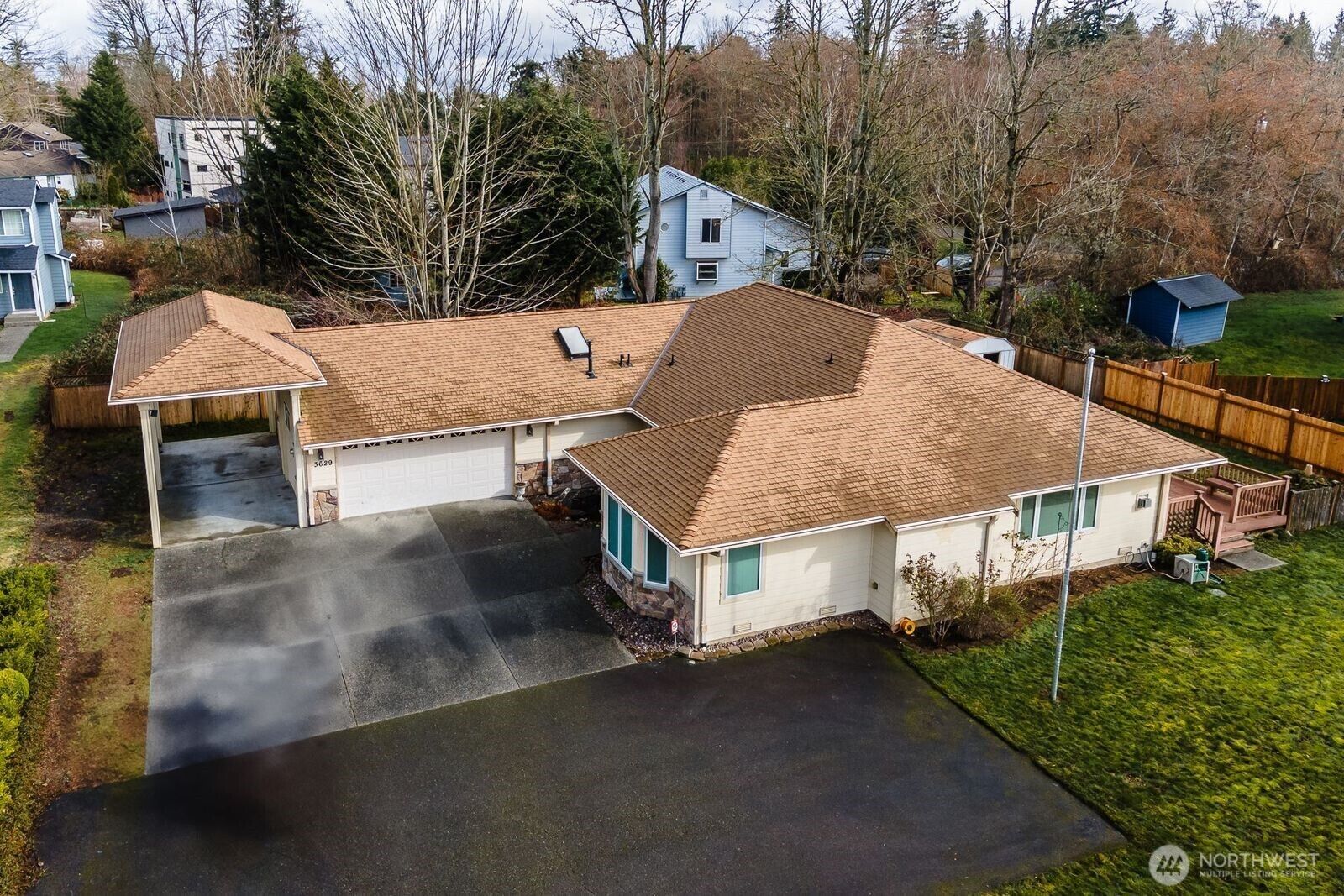 Property Photo:  3629  Lincoln Way  WA 98087 