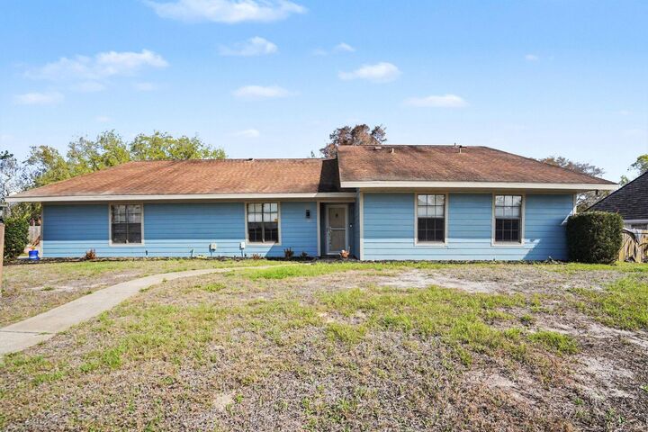 Property Photo:  2555 Kumquat Street NE  FL 32905 