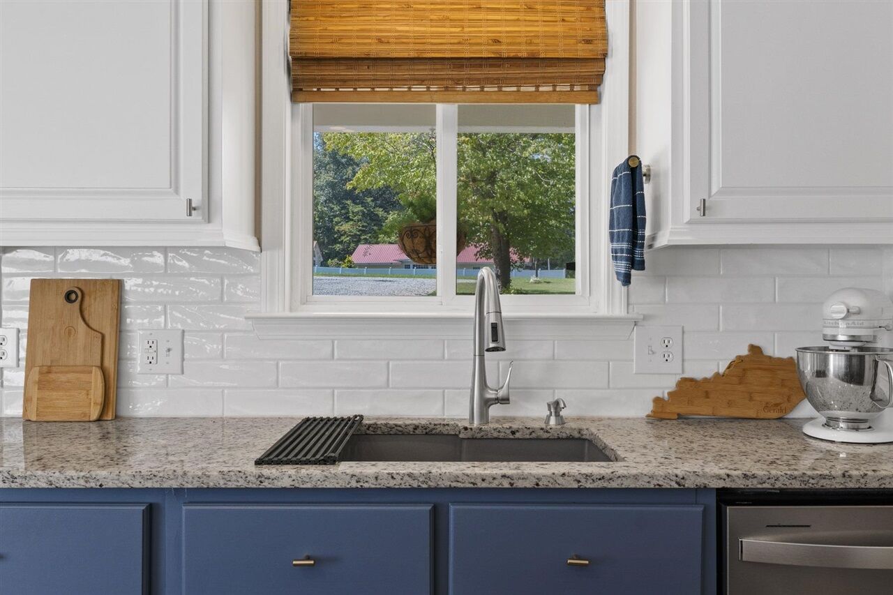 Property Photo:  634 Settlers Point Road  KY 42133 