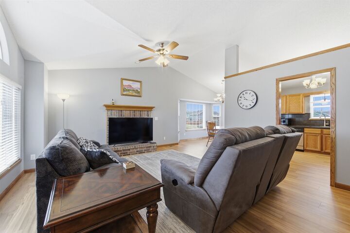 Property Photo:  4914 S Custer Cir  KS 67217 