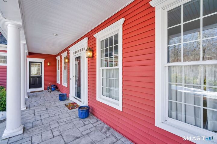 Property Photo:  64 Summerwood Ridge  CT 06084 