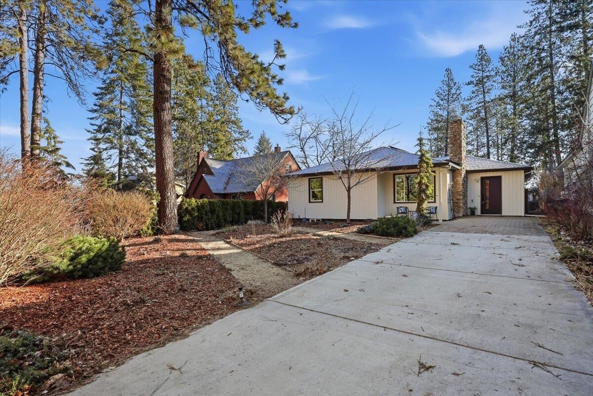 Property Photo:  3121 S Manito Blvd  WA 99203 