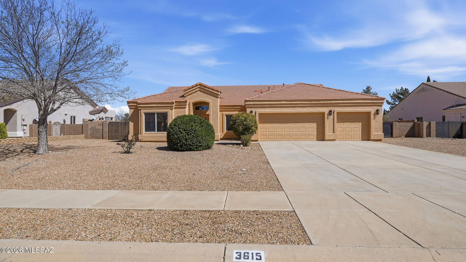 Property Photo:  3615 La Terraza Drive  AZ 85650 